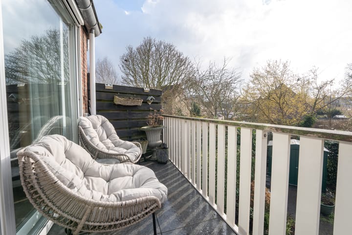 Foto 19 van Hugo van Woerdenstraat 77