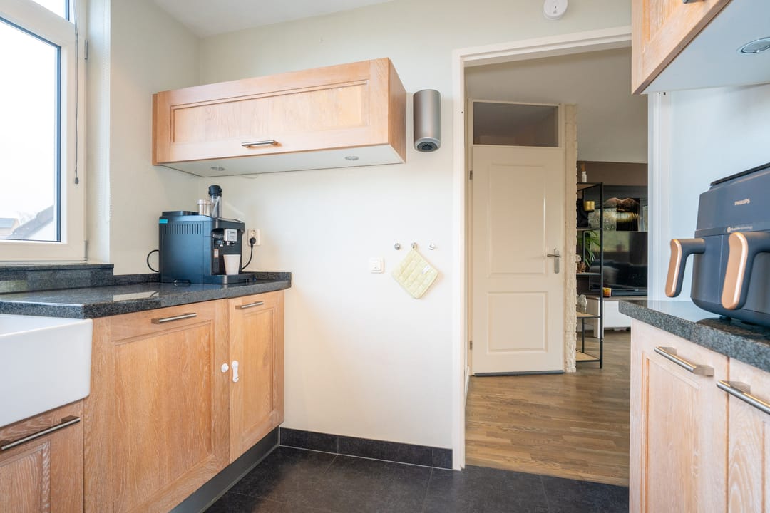 Foto 22 van Hugo van Woerdenstraat 77