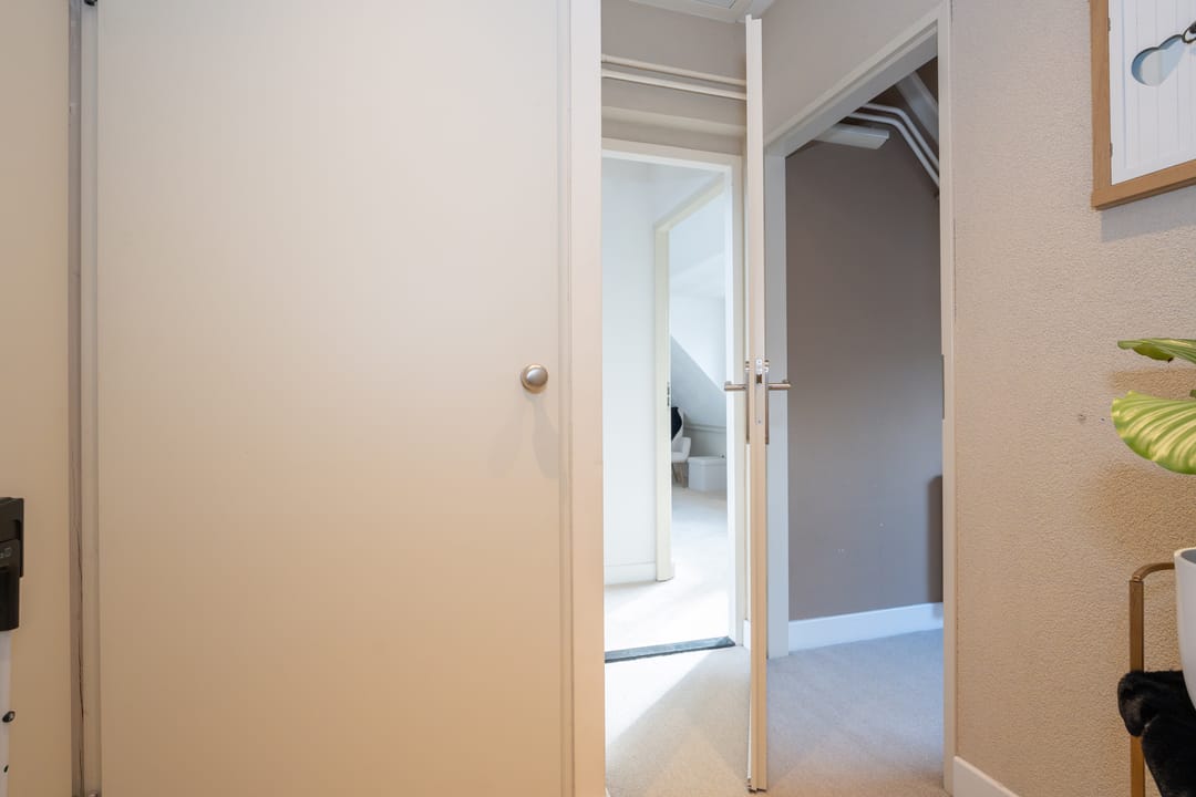 Foto 28 van Hugo van Woerdenstraat 77