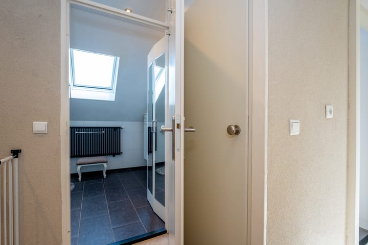 Foto 39 van Hugo van Woerdenstraat 77