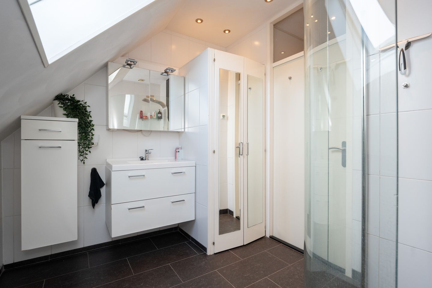 Foto 40 van Hugo van Woerdenstraat 77