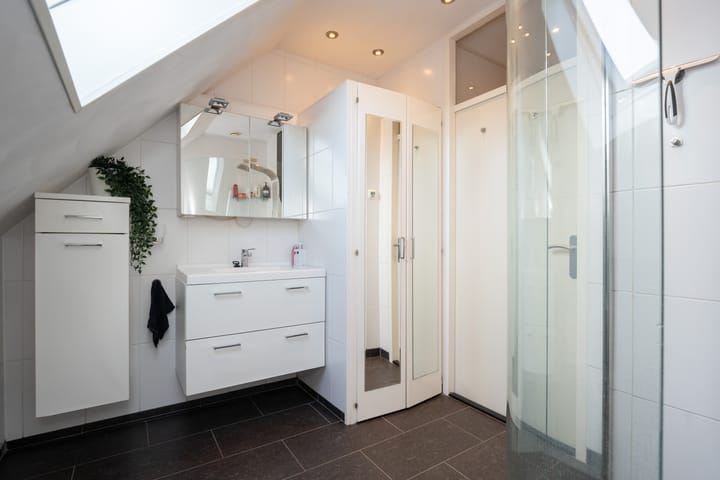 Foto 40 van Hugo van Woerdenstraat 77