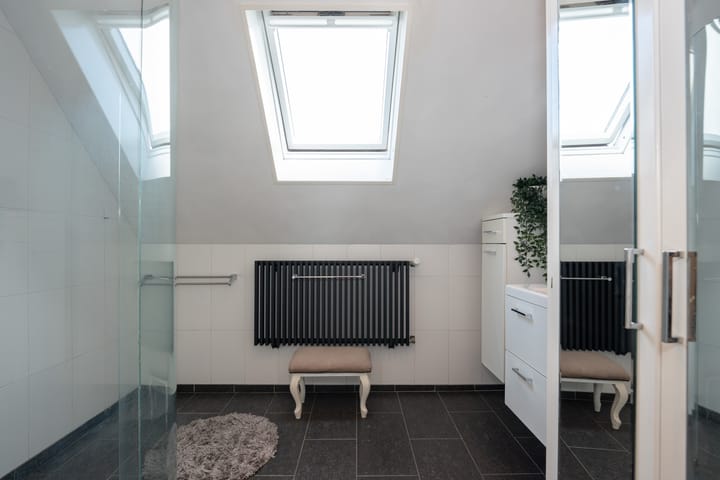 Foto 43 van Hugo van Woerdenstraat 77