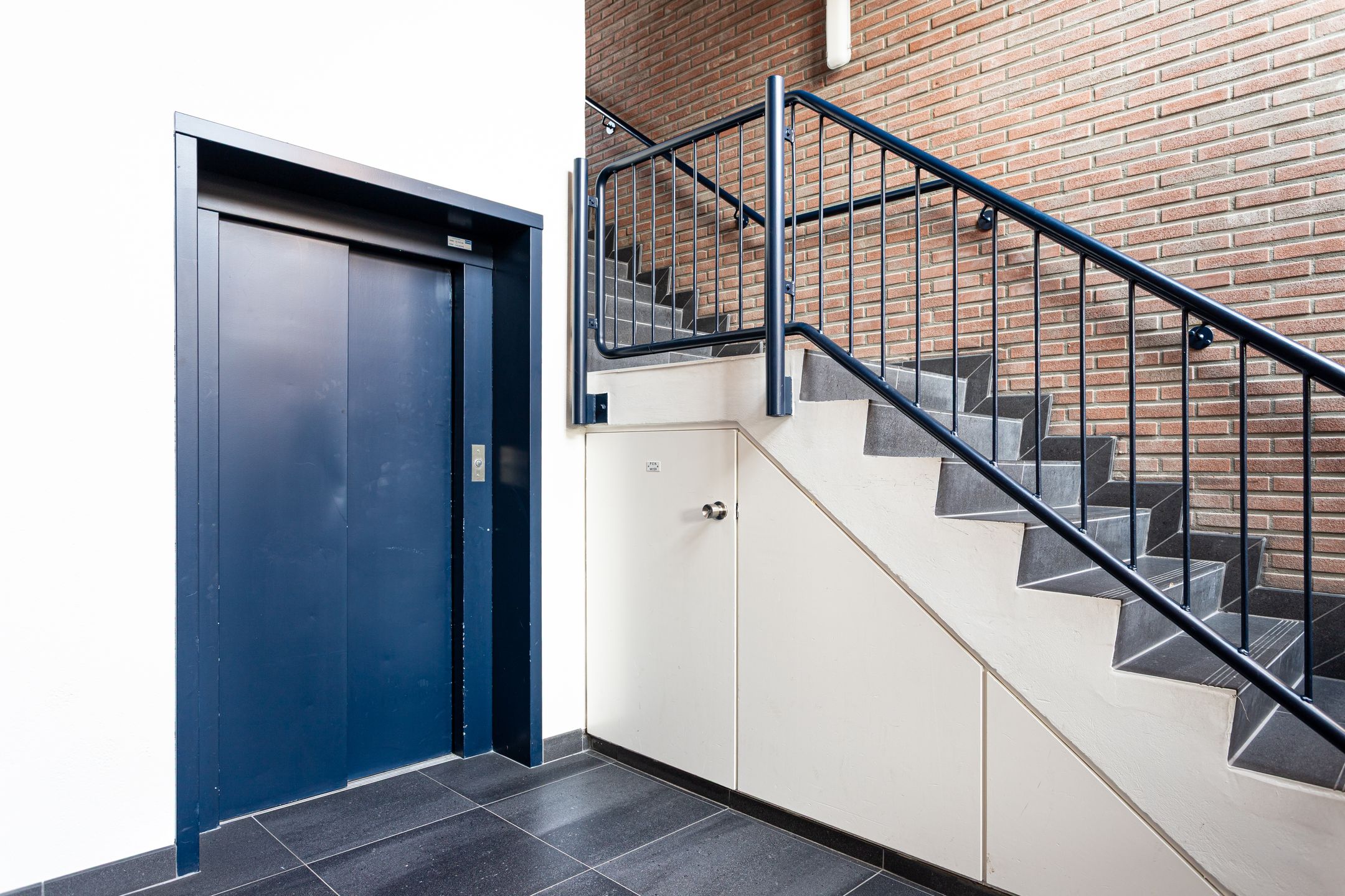 Photo 27 of Veerplein 118