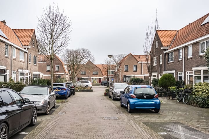 Photo 33 of Lijsterbeslaan 9