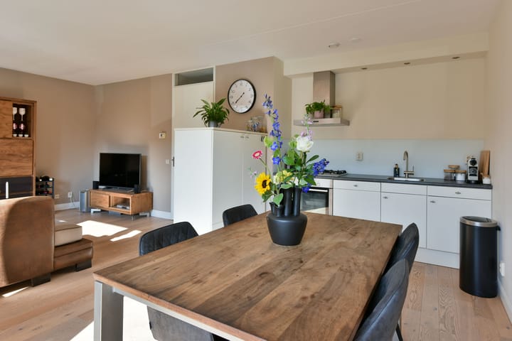 Foto 11 van Burgemeester de Voogtlaan 82