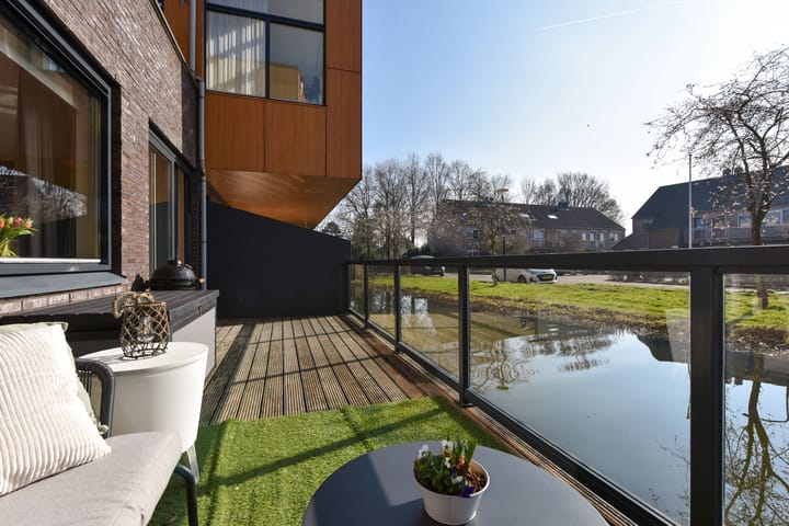 Foto 13 van Burgemeester de Voogtlaan 82