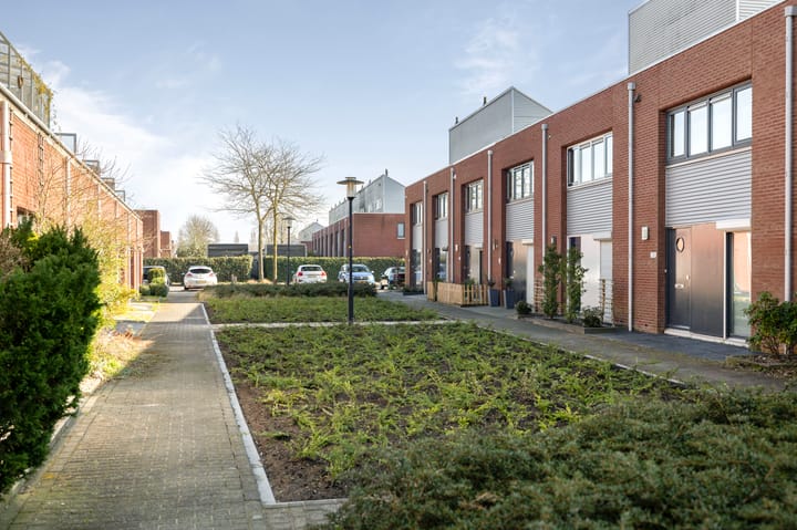 Foto 18 van De Hovenlaan 141