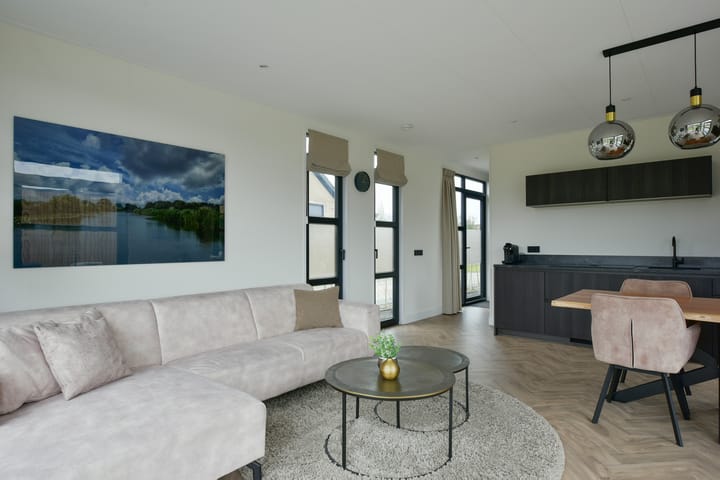Vrijstaande woning te koop: Nieuw-Loosdrechtsedijk 215C1, Loosdrecht
