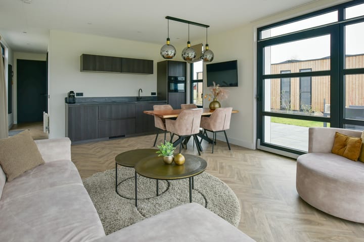 Vrijstaande woning te koop: Nieuw-Loosdrechtsedijk 215C1, Loosdrecht