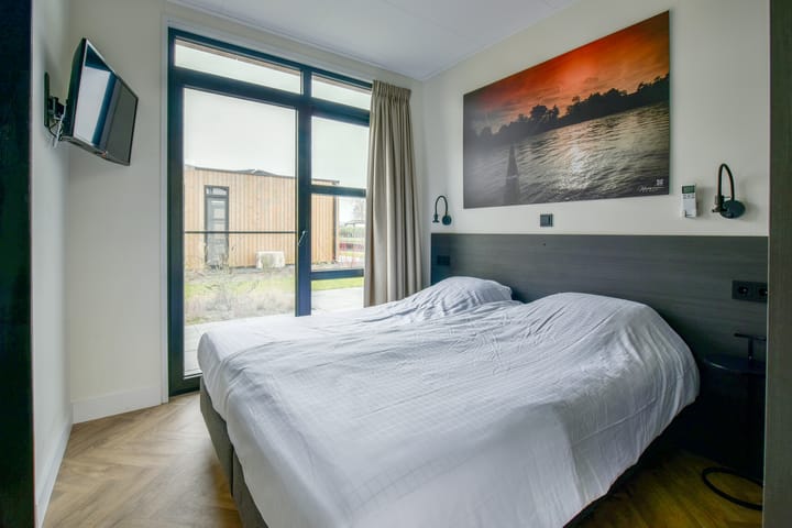 Vrijstaande woning te koop: Nieuw-Loosdrechtsedijk 215C1, Loosdrecht