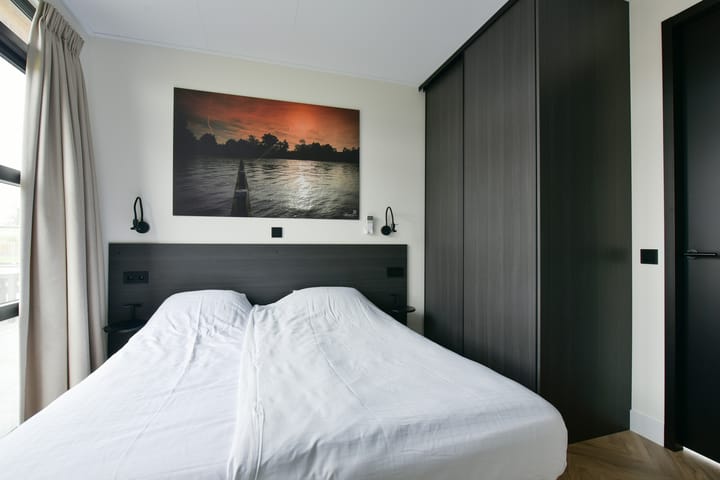 Vrijstaande woning te koop: Nieuw-Loosdrechtsedijk 215C1, Loosdrecht