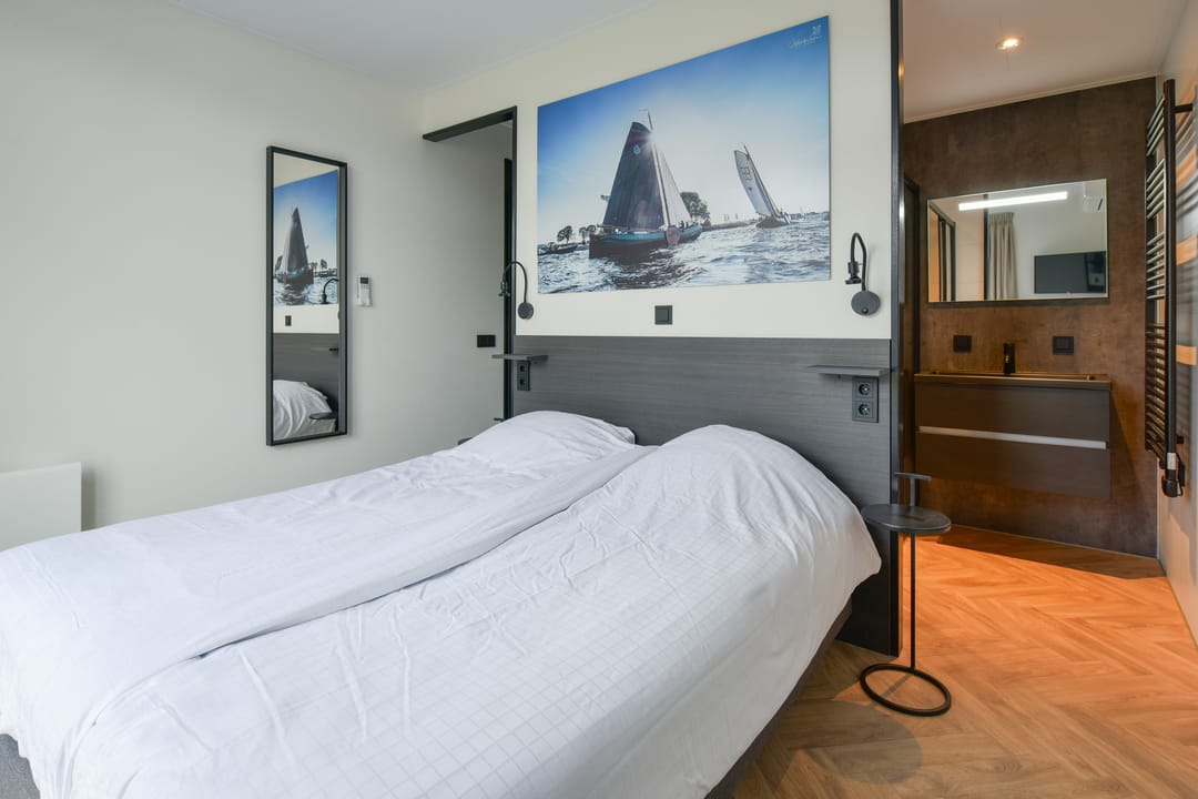 Photo 17 of Nieuw-Loosdrechtsedijk 215-C1