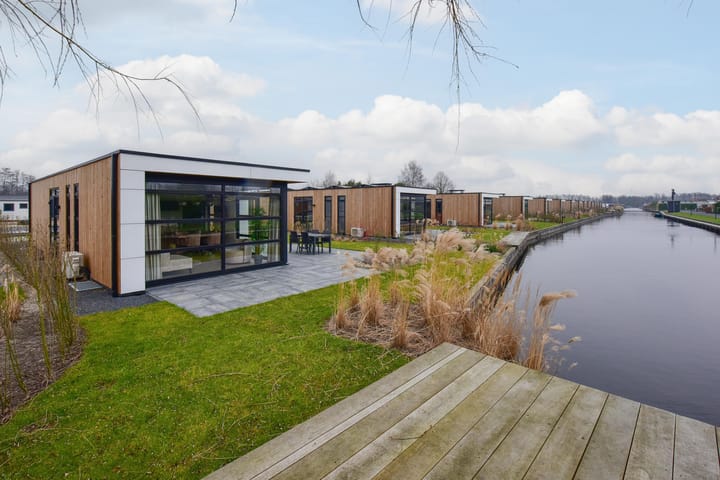 Vrijstaande woning te koop: Nieuw-Loosdrechtsedijk 215C1, Loosdrecht