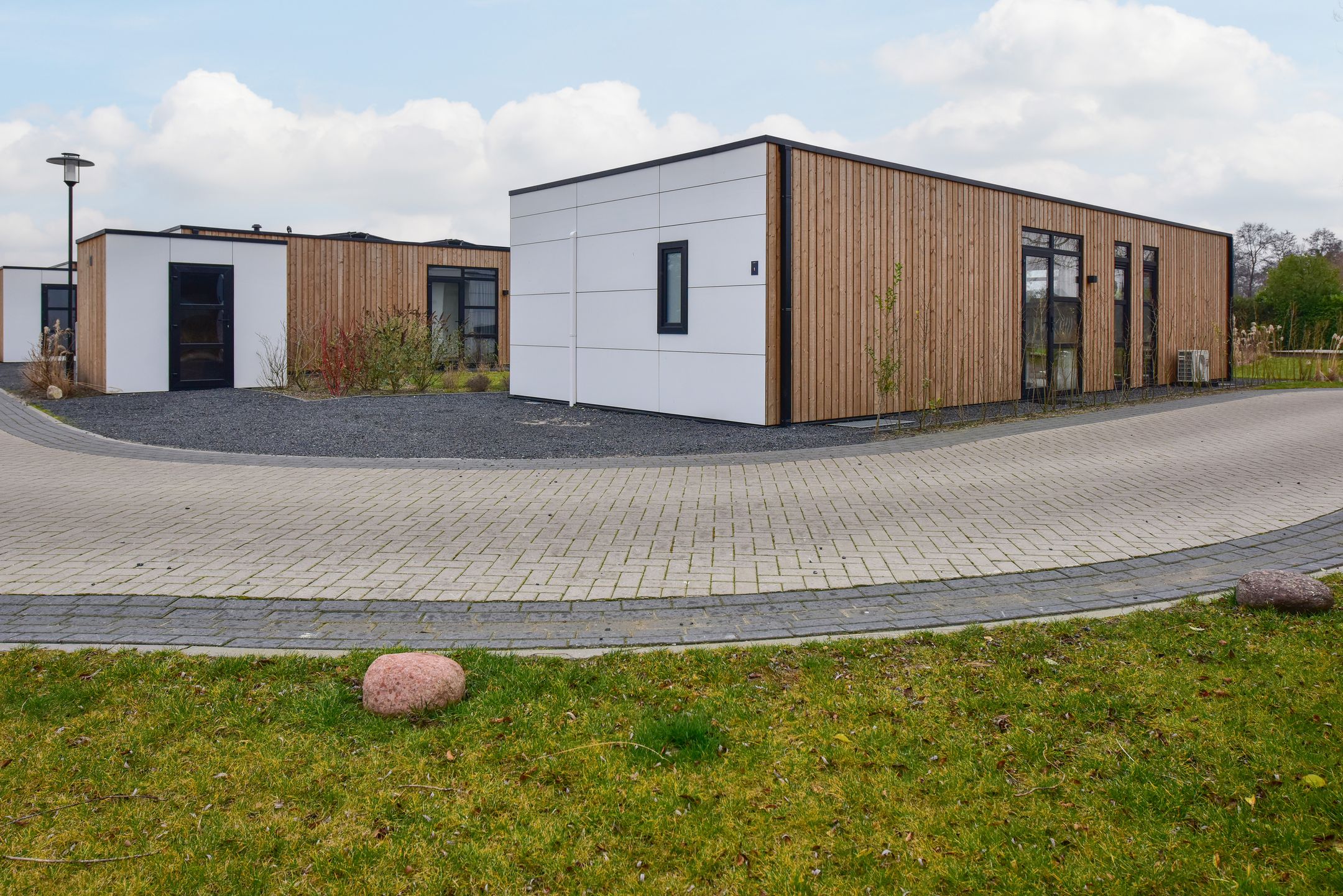 Photo 33 of Nieuw-Loosdrechtsedijk 215-C1