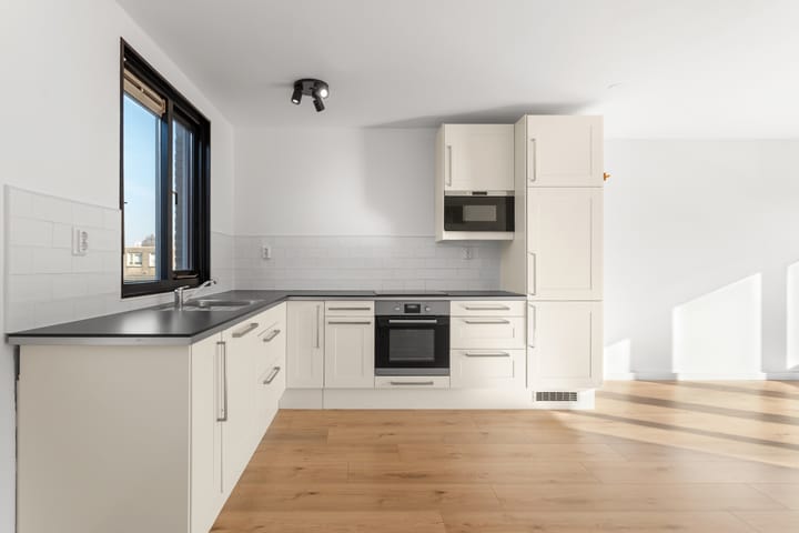 Foto 13 van Basilicumweg 100