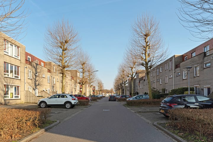 Foto 27 van Basilicumweg 100