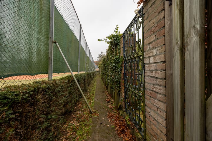 Foto 36 van Graaf Hermanstraat 7