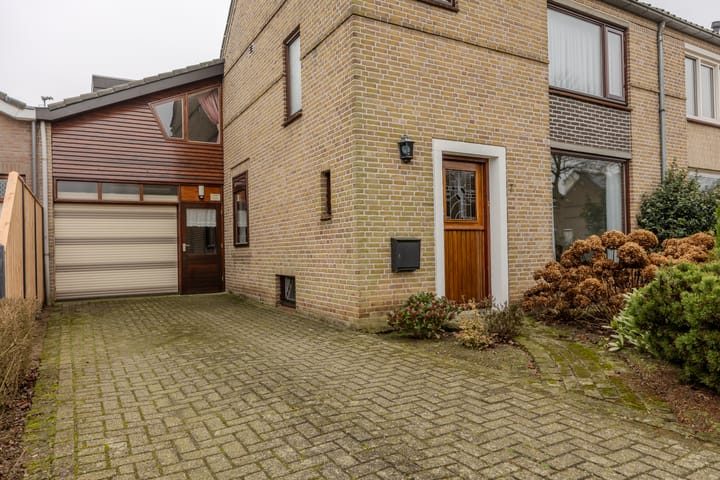 Foto 41 van Graaf Hermanstraat 7