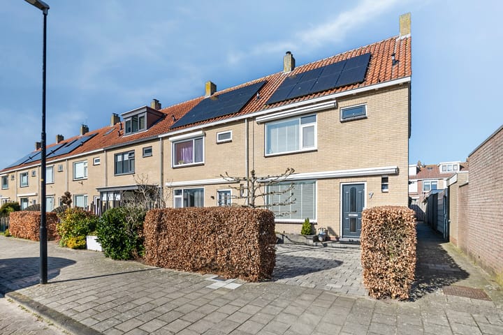 Photo 42 of Wormerstraat 7