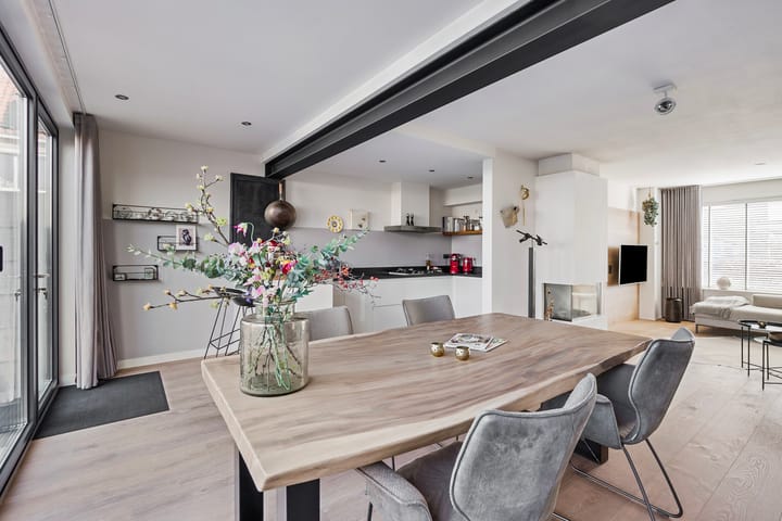 Photo 18 of Wormerstraat 7