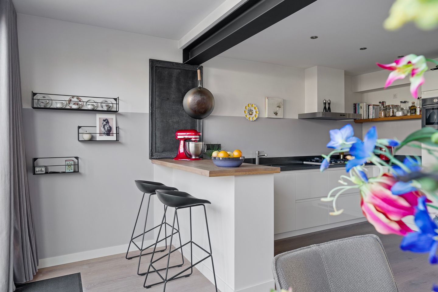 Photo 19 of Wormerstraat 7