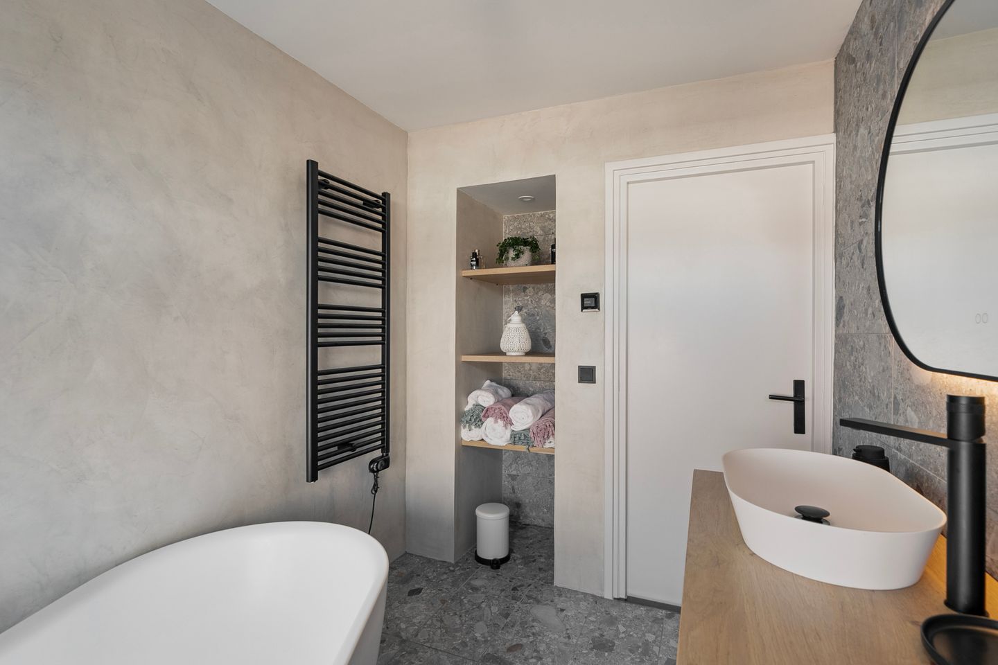 Photo 29 of Wormerstraat 7