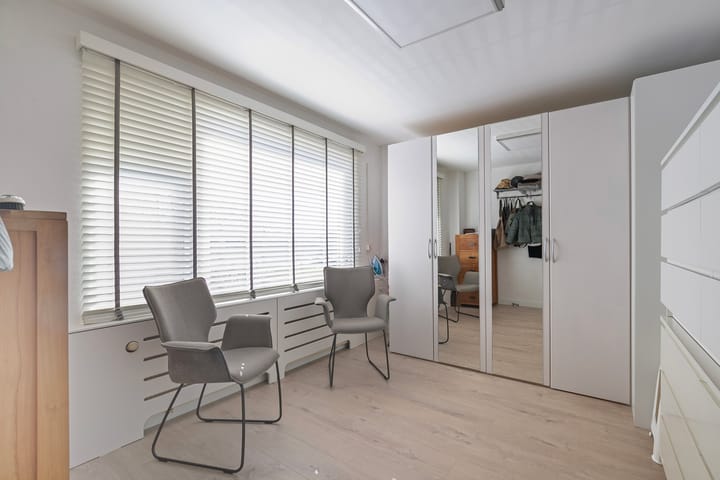 Photo 31 of Wormerstraat 7