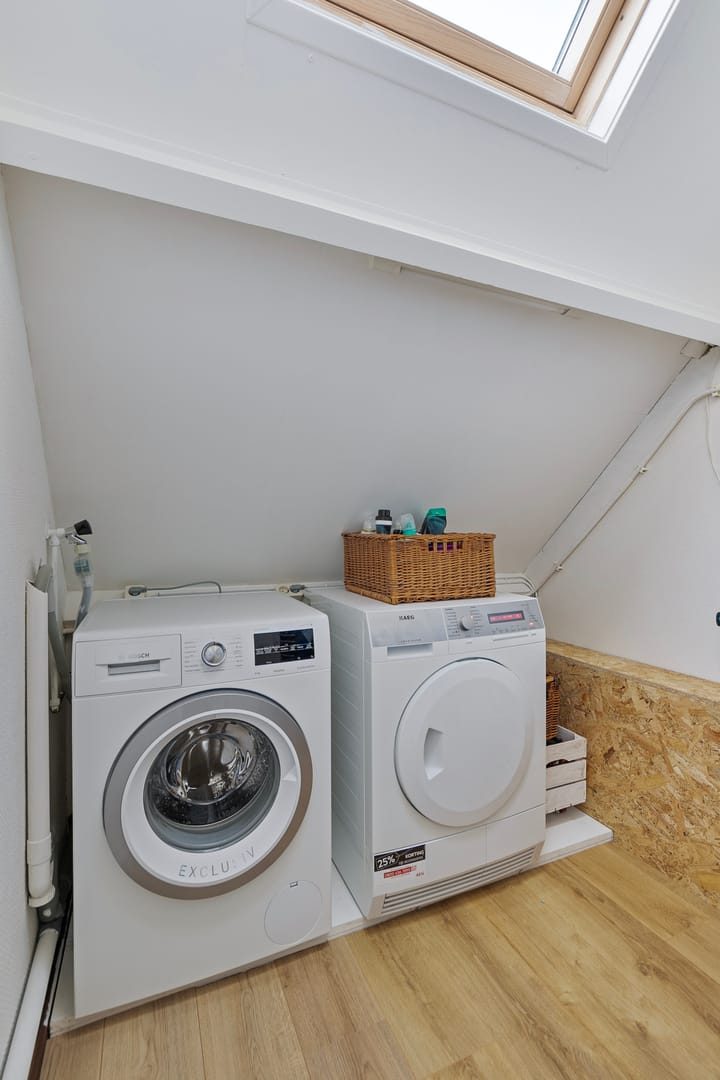 Photo 37 of Wormerstraat 7