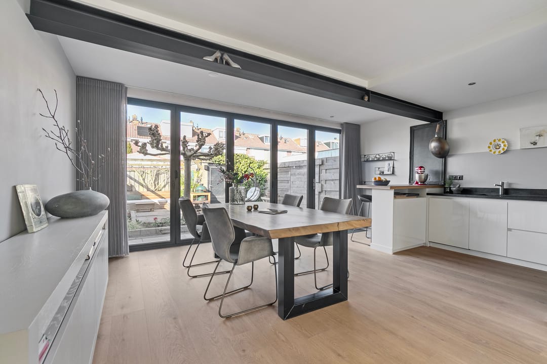 Photo 17 of Wormerstraat 7