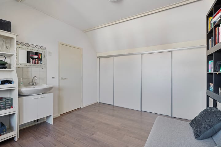 Photo 33 of Wormerstraat 7