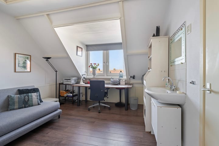 Photo 34 of Wormerstraat 7