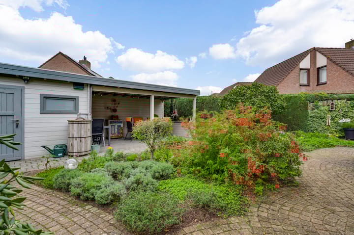 Foto 28 van Molenveldstraat 26