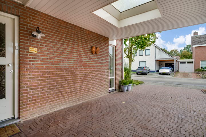 Foto 42 van Molenveldstraat 26