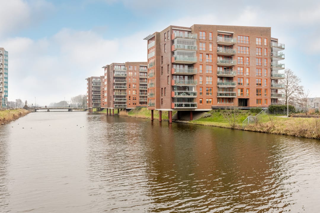 Foto 1 van Waterlinze 76