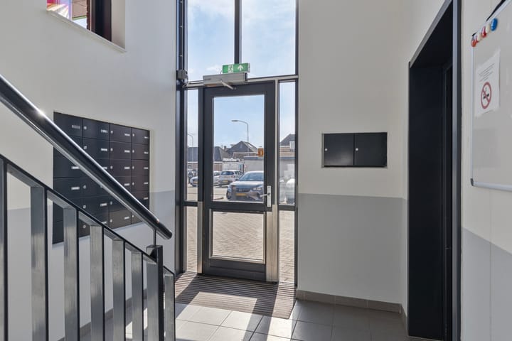 Foto 8 van Spoorstraat 9-C