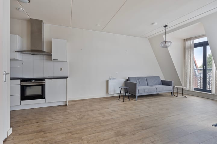 Foto 18 van Spoorstraat 9-C