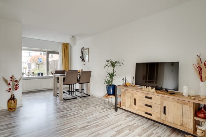 Foto 12 van Klaproos 3