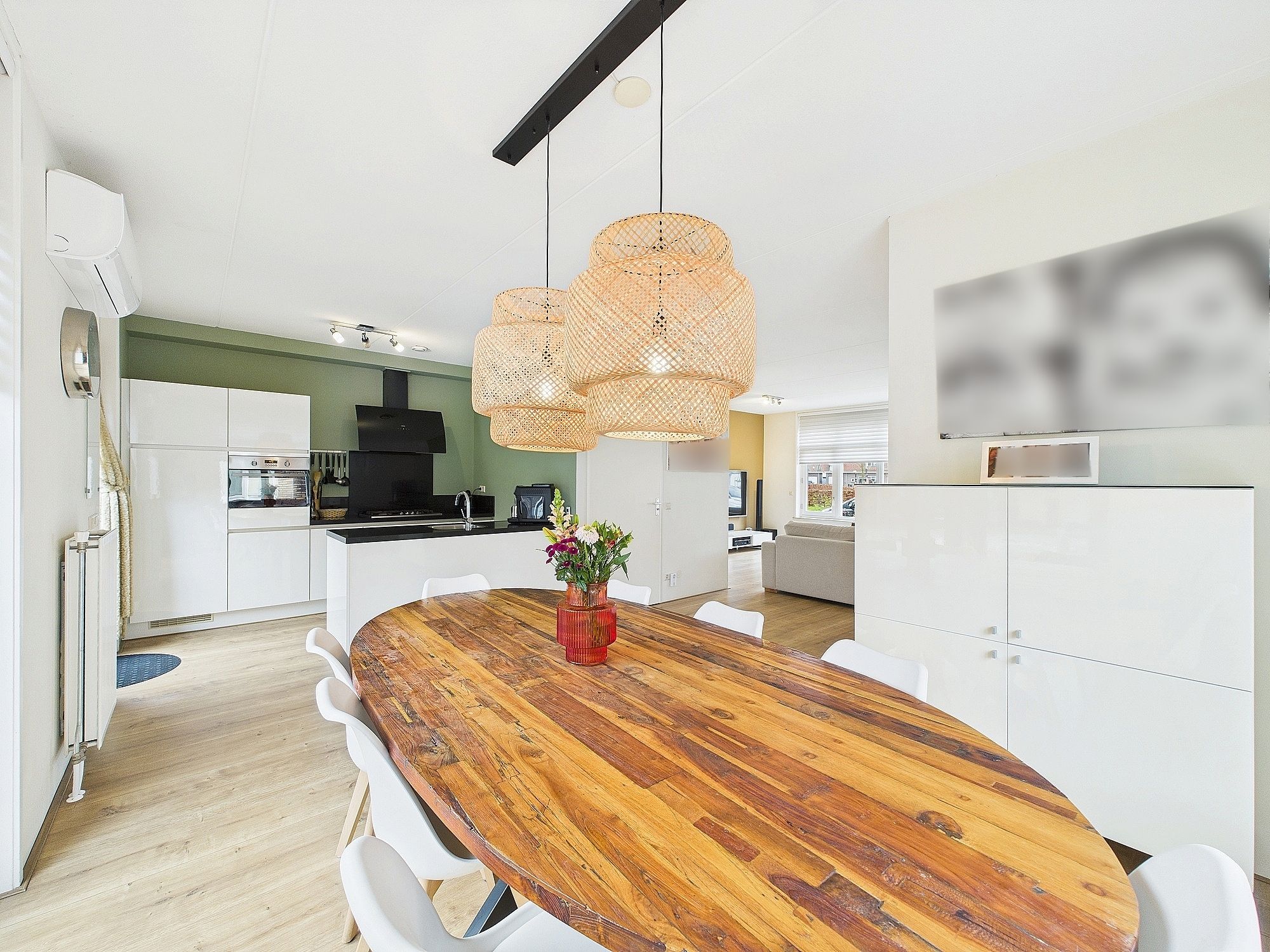 Foto 15 van Tapijtschelp 30