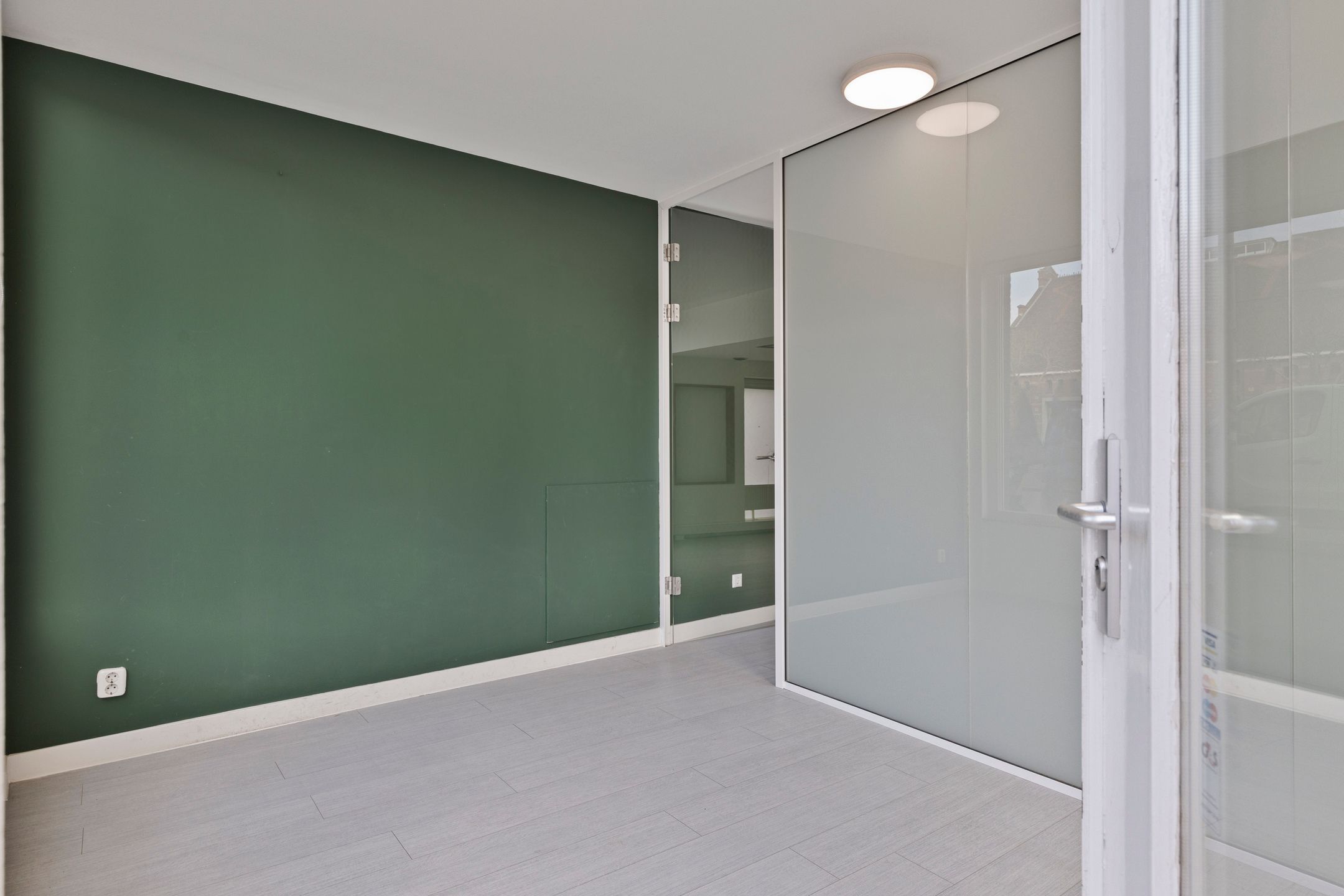 Foto 9 van Haarlemmerweg 133-H