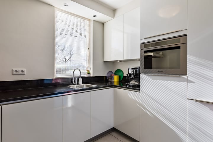 Photo 16 of Molenstraat 143