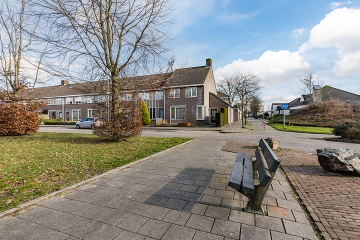 Photo 38 of Molenstraat 143