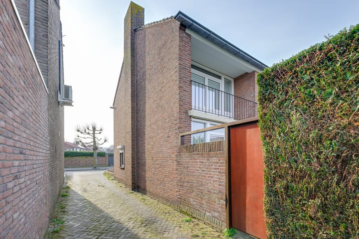 Photo 32 of Wilhelminalaan 19