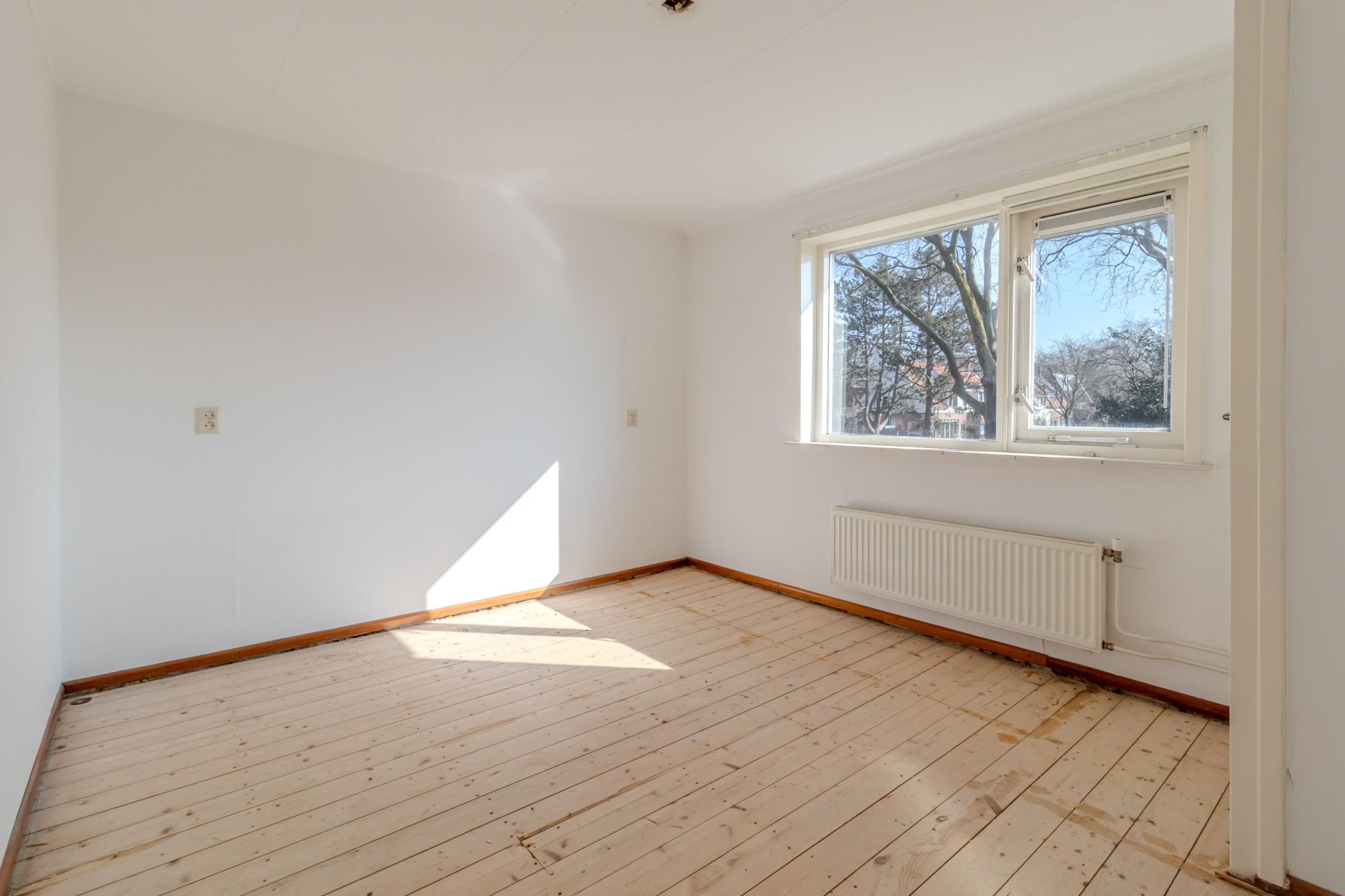 Foto 15 van Droonecampstraat 1