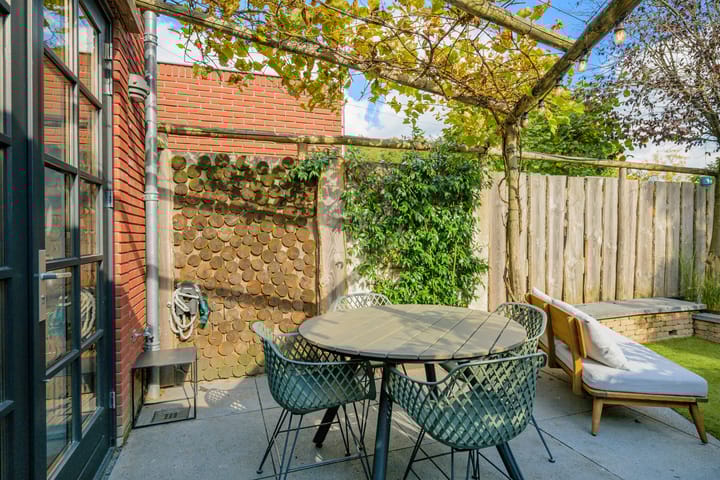 Foto 33 van Valkenierslaan 142