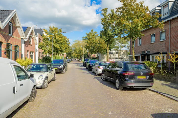 Foto 61 van Valkenierslaan 142