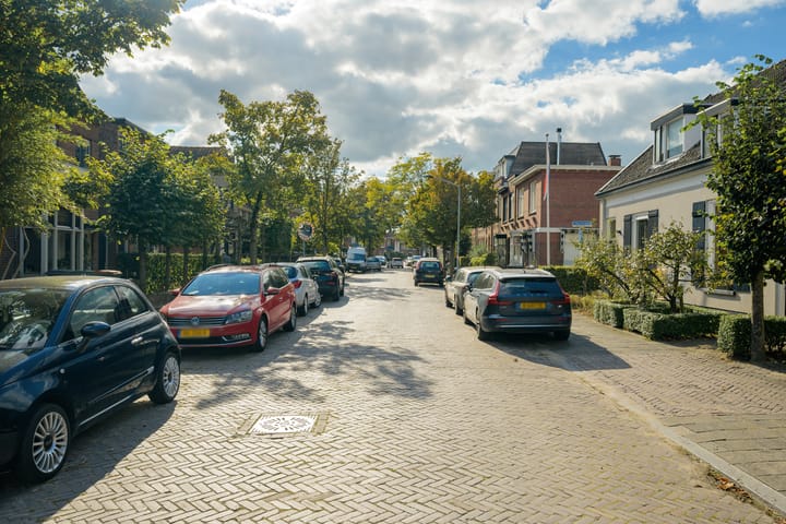 Foto 62 van Valkenierslaan 142