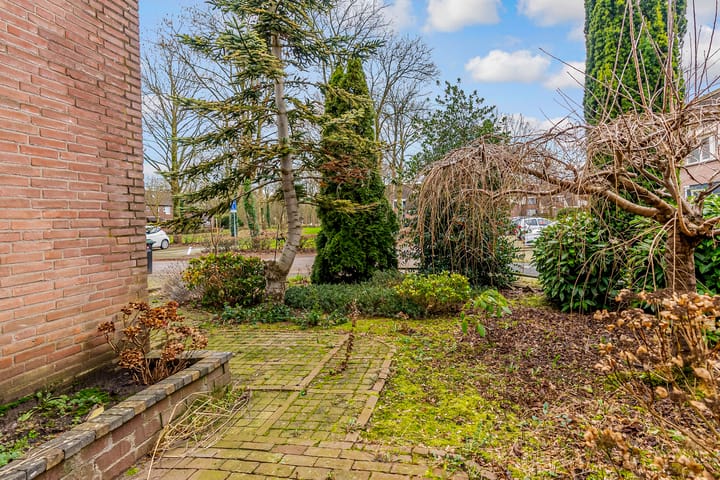 Photo 32 of Hofmark 99