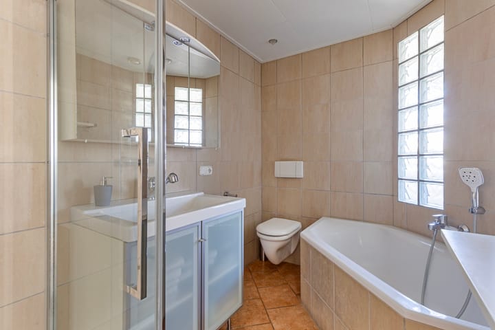 Foto 30 van Abdis Belastraat 2