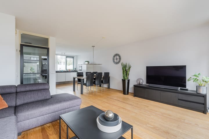 Foto 10 van Eline Vereplantsoen 49